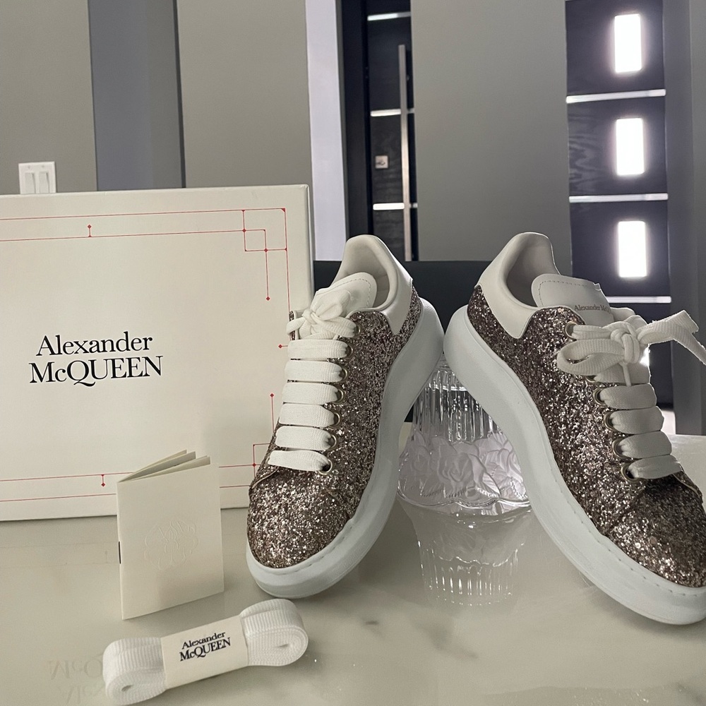 Alexander McQueen sneaker